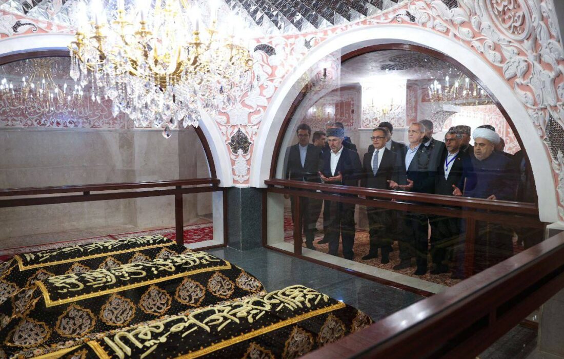 رئیس جمهوری در حرم حضرت بی‌بی هیبت (س) در باکو