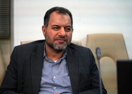 بانکی پور، نماینده مجلس: پزشکیان پیش آقا رفت و گفت اگر قانون [حجاب] ابلاغ شود من اجرا نمی‌کنم