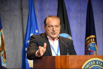 حسین موسویان: به نظر می‌رسد شنبه در عمان ابتدا عراقچی و ویتکاف، مذاکره غیرمستقیم آغاز خواهند کرد و بعد از یکی دوساعت و در صورت مثبت بودن، گفت‌و‌گو‌های مستقیم را انجام می‌دهند