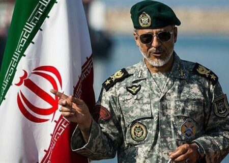 پوزه هر دشمنی را به خاک می‌مالیم