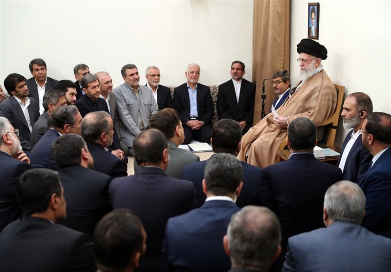 تأکید رهبر انقلاب بر پرهیز استانداران از تجارت شخصی