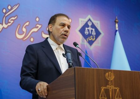 کاهش ۴۰ درصدی جرایم خشن خبر خوبی است/ در بحث امنیت مردم تعارف نداریم