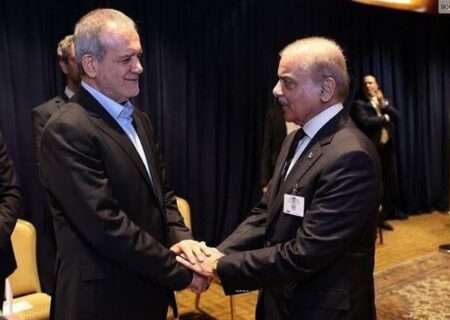 استقبال رسمی پزشکیان از نخست‌وزیر پاکستان