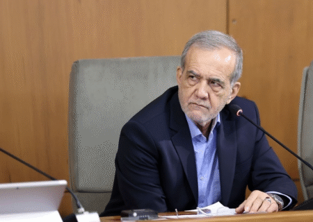 پزشکیان : در مذاکرات؛ نه از اصول می گذریم، نه تنش می خواهیم / دولت هیچ گونه رفتار سلبی با مردم نمی کند