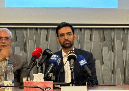 آذری‌جهرمی: در مقایسه با کشورهای همسایه رتبه خوبی در هوش مصنوعی نداریم