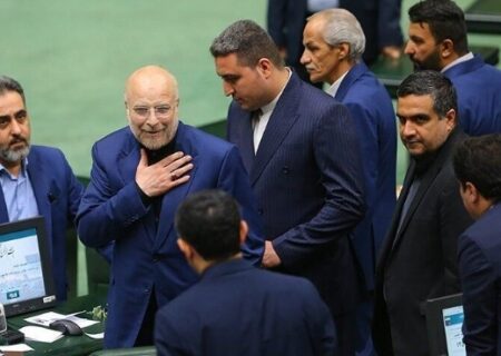 قالیباف با ۲۱۹ رأی رییس مجلس باقی ماند