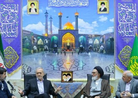 پزشکیان وارد قم شد