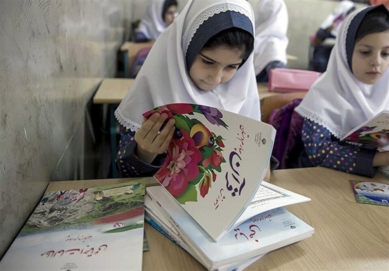 کاغذ وارداتی برای کتاب به دست چاپخانه نرسید