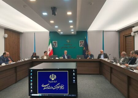 بررسی مسائل و چالش‌های هنرهای تجسمی