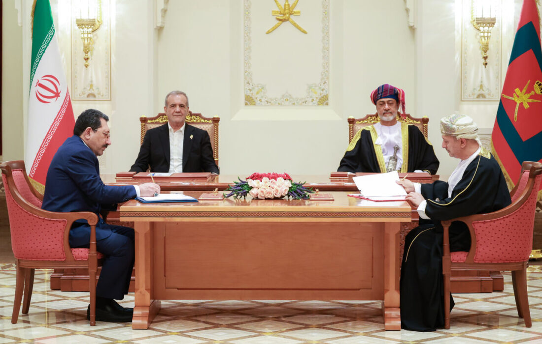 هدف گذاری ۲۰ میلیارد دلاری تجارت ایران و عمان،دستاورد سفر پزشکیان به مسقط