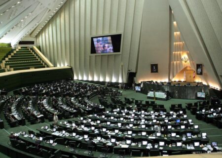 طرح مجلس برای مجوز به بانک مرکزی جهت ساماندهی بانک‌ها