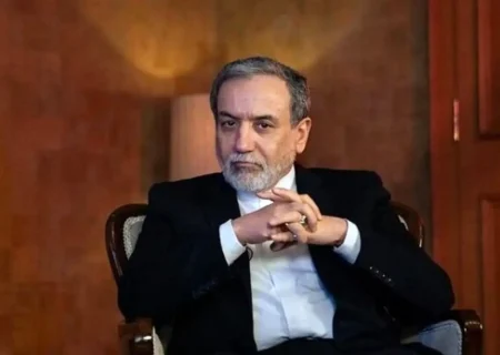 عراقچی: هرگونه تحول نظامی در خلیج فارس، کل جهان را درگیر می‌کند