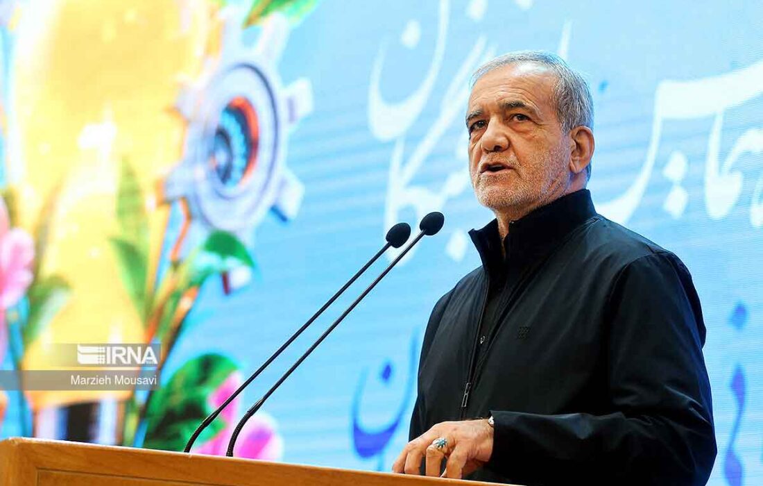پزشکیان: فرونشست زمین زنگ خطر توسعه ناپایدار است / گسترش ۷ هزار مگاواتی پنل‌های خورشیدی در دستور کار دولت