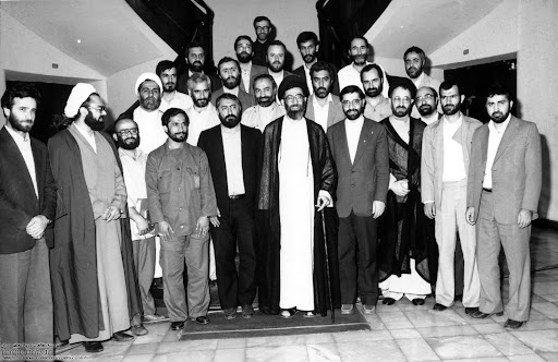 هفته دولت؛ مروری بر دولت‌های پس از انقلاب و فراز و فرودهای حکمرانی در ایران