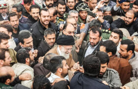 به مناسبت پذیرش استعفای صدیقی؛‏شنیدن به جای تحکم/ مردم، بهترین شریک استراتژی حکومت