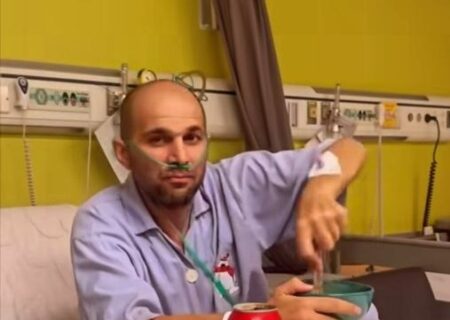 درگذشت علیرضا احمدی، مجری محبوب برنامه‌های گردشگری در ۴۵ سالگی