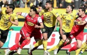 جدال سپاهان و پرسپولیس در نقش جهان / دوئل سنتی مدعیان قهرمانی لیگ بیست‌وپنجم