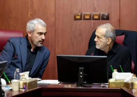 پزشکیان: از شناسنامه‌دار کردن کالاها تا تغییر مسیر توسعه؛ باید چاه‌ها را تا آب ادامه دهیم
