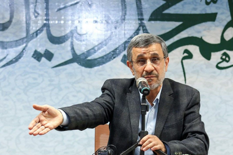 سایۀ دستور: چگونه میراث احمدی‌نژاد در بانک مرکزی، اقتصاد دیجیتال را خفه می‌کند؟