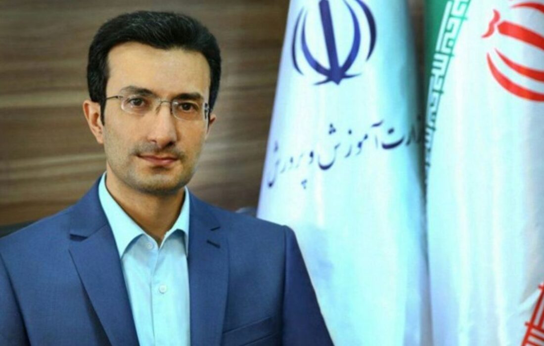 زنگ خطر آموزش در ایران؛ وقتی مدارس دولتی از کنکور حذف می‌شوند