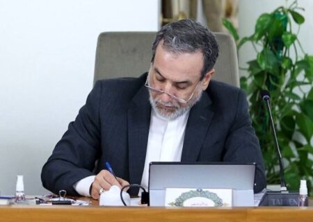 نامه عراقچی به سازمان ملل درباره غیرقانونی بودن تلاش غرب برای بازگرداندن تحریم‌ها