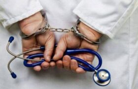 پزشک قلابی با روپوش سفید؛ شکارچی زنان با نوشیدنی‌های مرگبار و سرقت ۸ میلیاردی