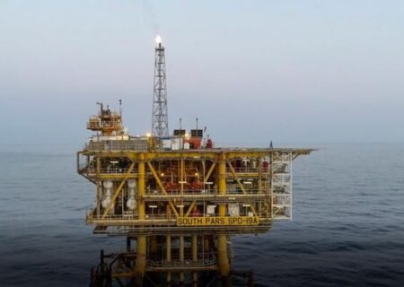 سکوهای گازی فازهای ۶ تا ۸ پارس جنوبی برای تولید حداکثری گاز در زمستان آماده شدند