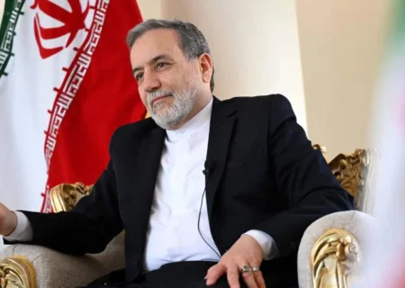 تقدیر وزیر امور خارجه از جامعه پرستاری