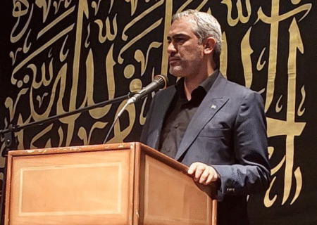 وزیر اقتصاد: کاهش کسری بودجه و تعیین تکلیف بانک‌های ناتراز در دستور کار دولت