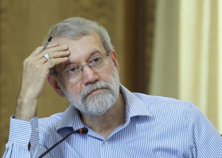 لاریجانی: فرماندهی رهبر انقلاب، صحنه جنگ را تغییر داد