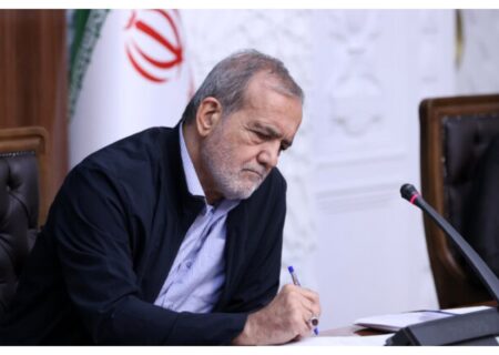 دستور فوری پزشکیان پس از خودسوزی جوان اهوازی؛ کمیته حقیقت‌یاب تشکیل می‌شود