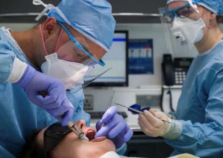 صدور و اجرای ۴ هزار مجوز استخدامی بدون مصاحبه در وزارت بهداشت