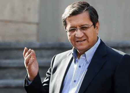 همتی جایگزین فرزین شد؛ دلار پایین آمد