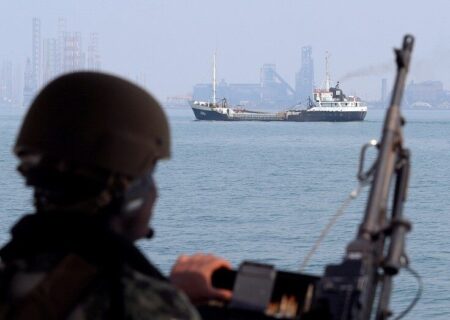 سه روایت از لشکرکشی آمریکا به خلیج فارس؛ سناریوهای جنگ، پاسخ سخت ایران یا توصیه به آرامش؟