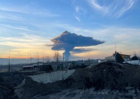 آتش‌سوزی گسترده در واحد لبنیات شرکت کاله آمل؛ فعالیت مجتمع صنعتی متوقف شد