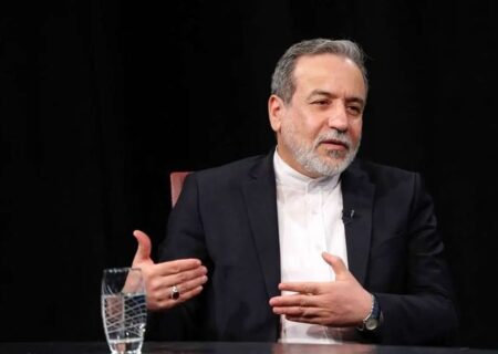 عراقچی در گفت‌وگو با CBS: تنها راه حل پرونده هسته‌ای ایران دیپلماسی است