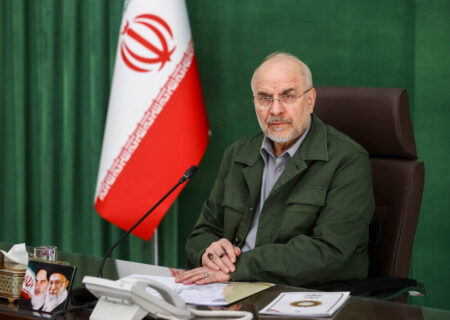 قالیباف: دشمن روی فشار اقتصادی حساب کرده اما ملت ایران تسلیم نمی‌شود