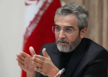 سفر علی باقری به مسکو؛ تهران: پرونده ذخایر اورانیوم روی میز مذاکرات نیست
