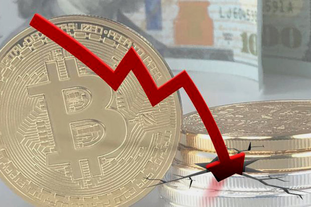 سقوط بیت‌کوین به رتبه سیزدهم؛ بزرگ‌ترین رمزارز جهان از جمع ۱۰ دارایی برتر خارج شد