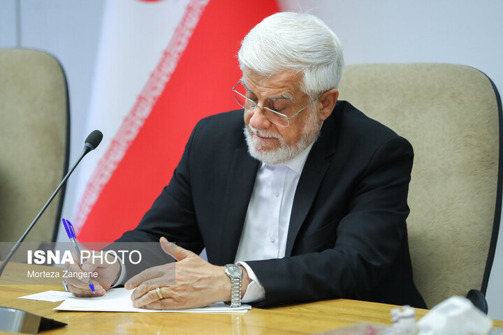 نامه عارف به پزشکیان در آستانه بازگشت از سفر نیویورک