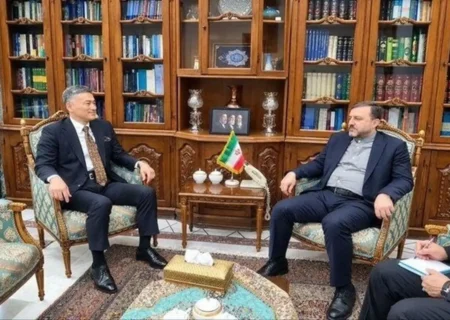 دیدار غریب‌آبادی با سفرای هند، ژاپن و اسپانیا
