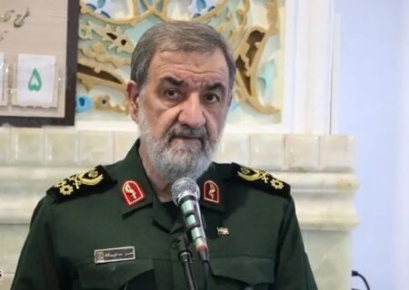 محسن رضایی تهدید کرد